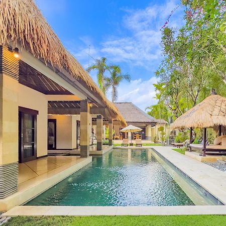 Villa Bugis Drupadi Seminyak Kültér fotó