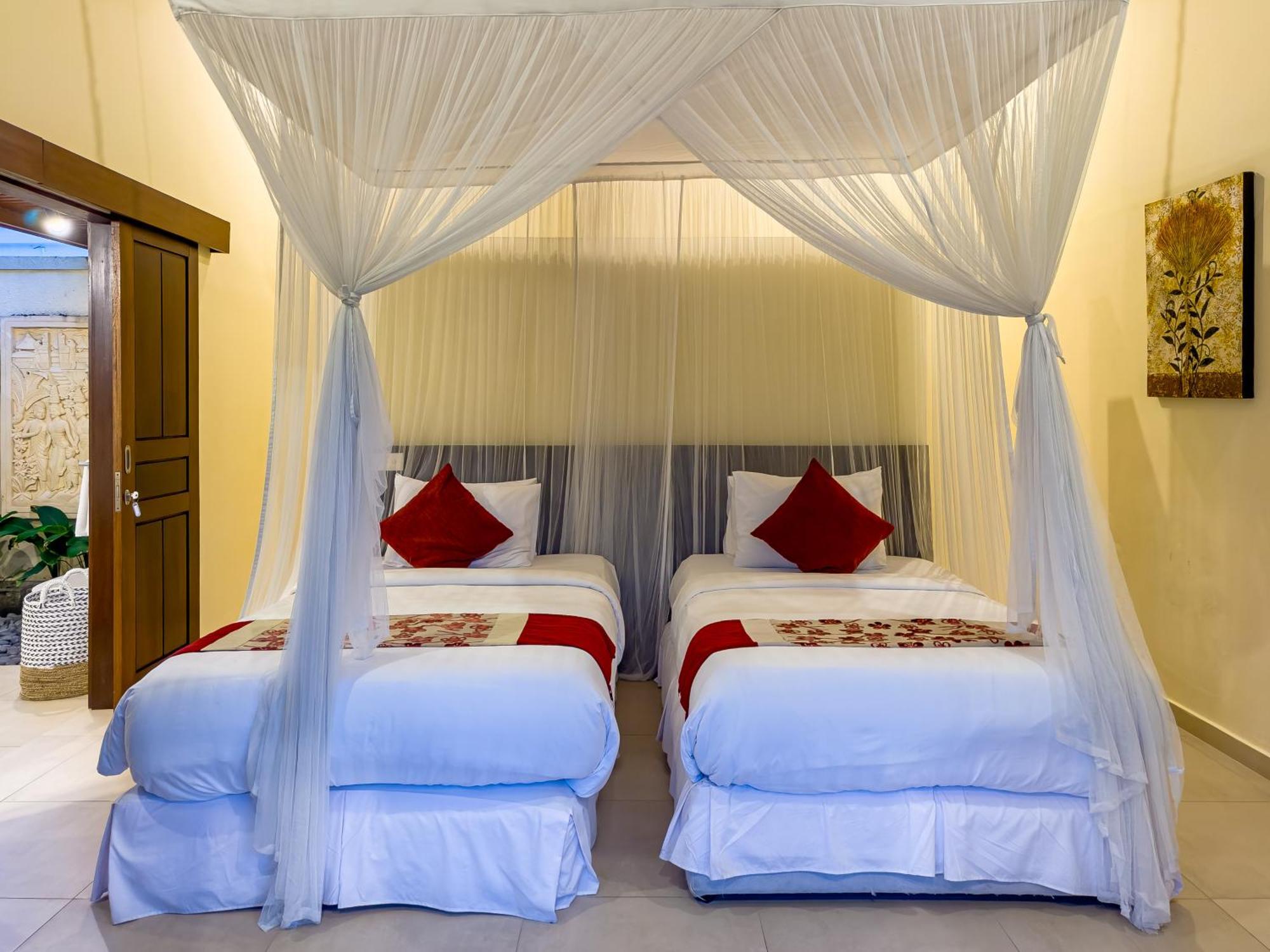 Villa Bugis Drupadi Seminyak Szoba fotó