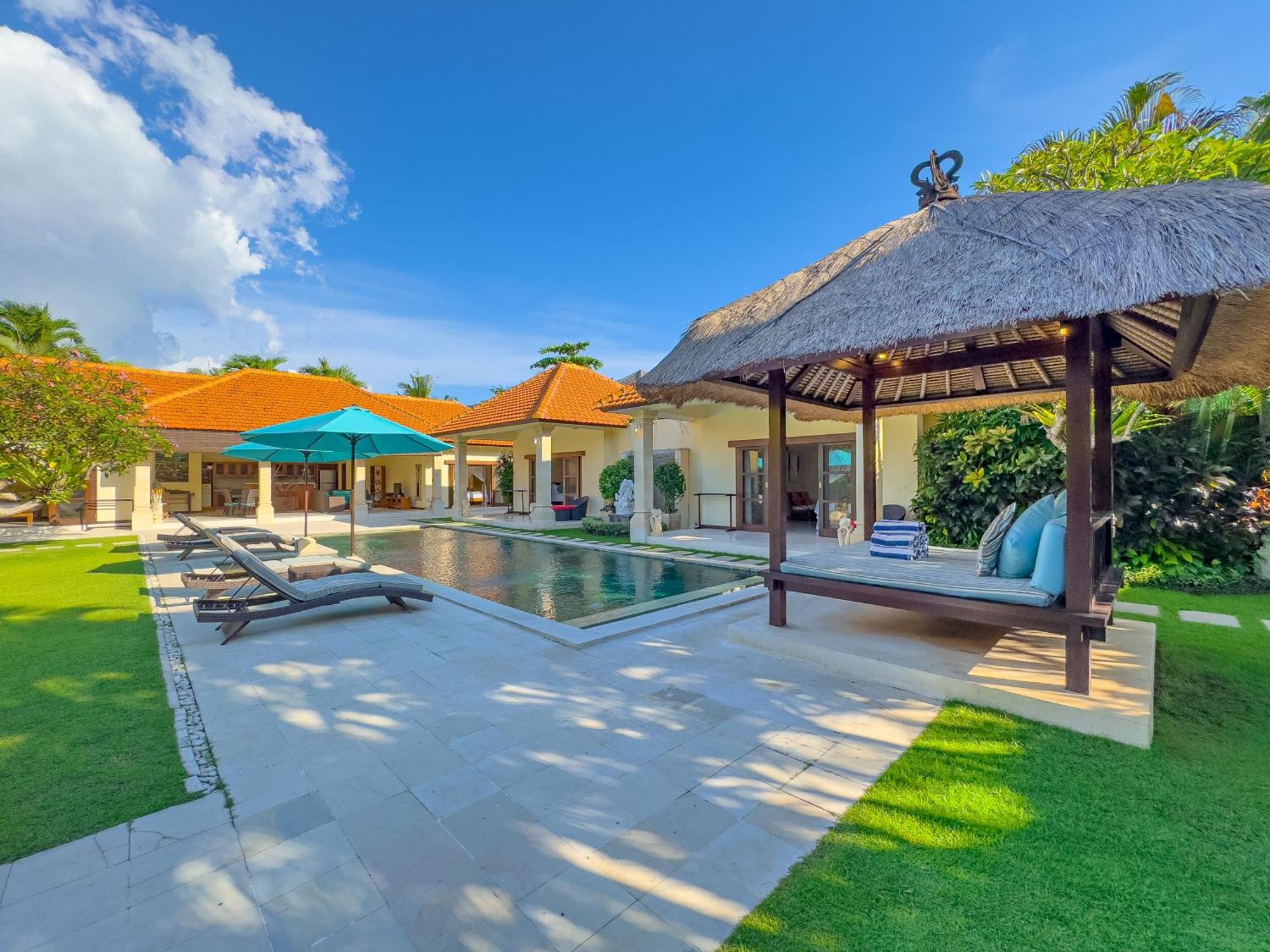 Villa Bugis Drupadi Seminyak Szoba fotó