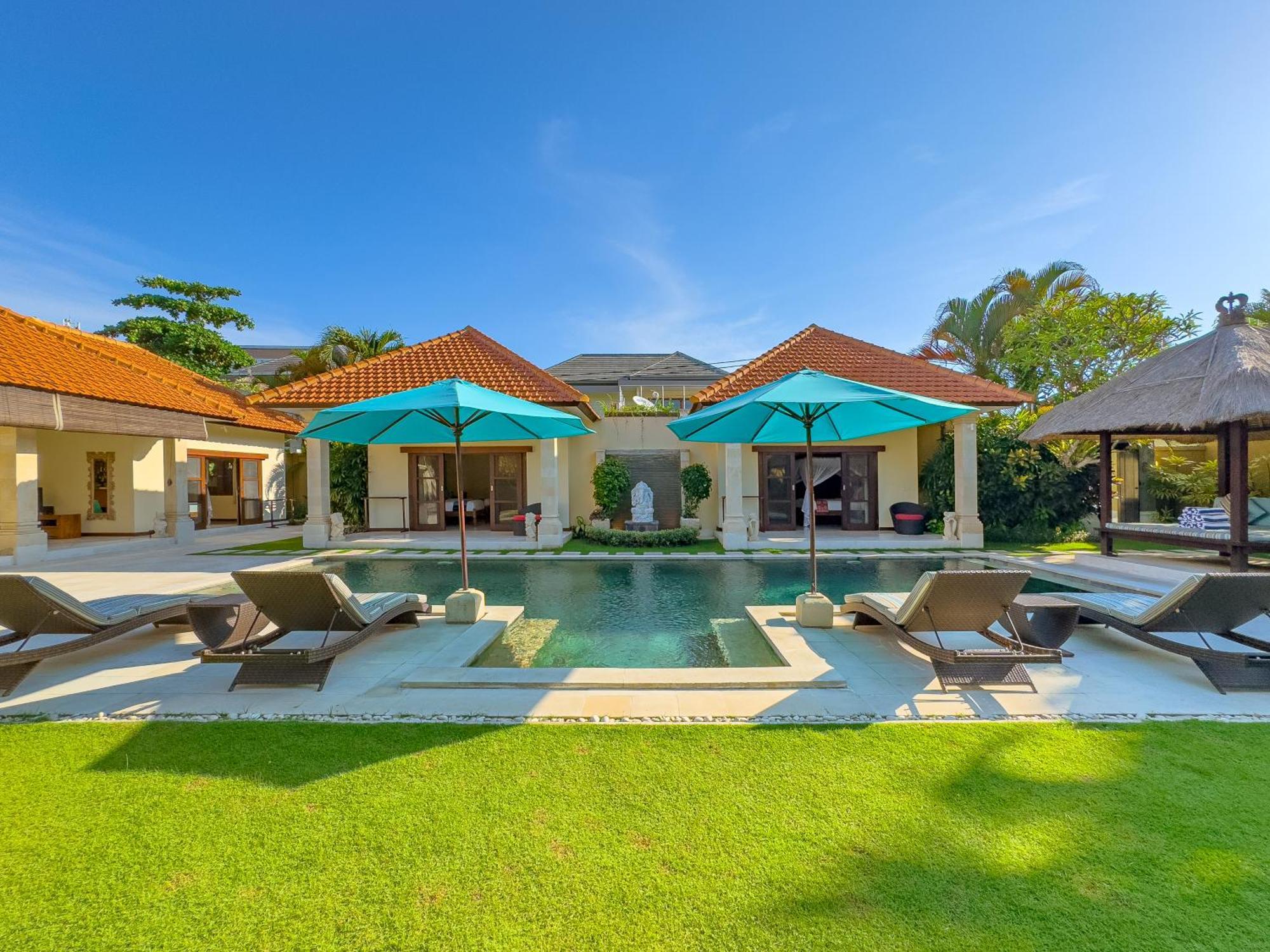 Villa Bugis Drupadi Seminyak Szoba fotó